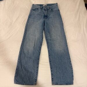 Levi's® WellThread® Cottonized Hemp Ribcage Straight Jeans in size 28